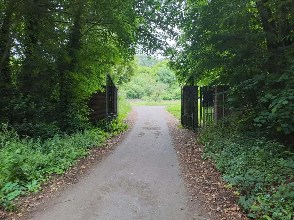 Gate marking the end of the Gomshall to Dorking section