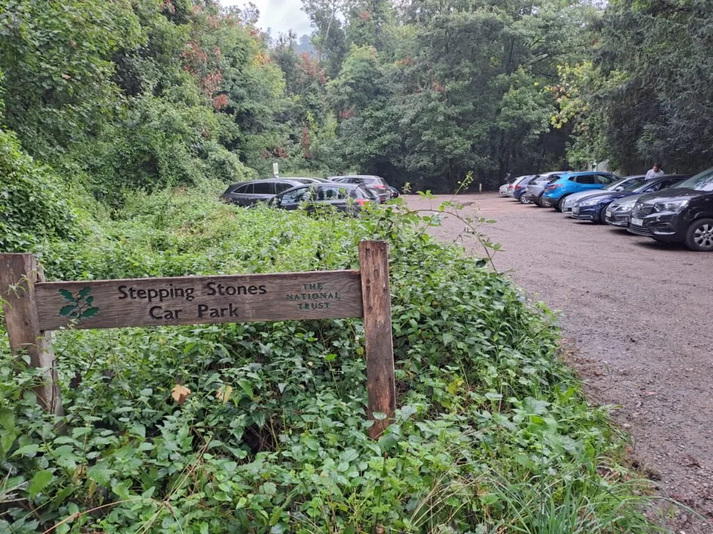 Path on the Dorking to Merstham section of the North Downs Way