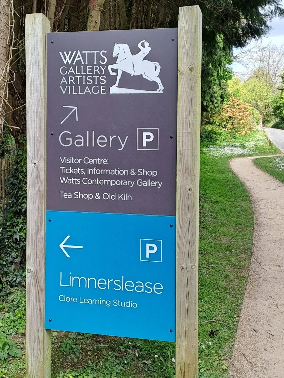 Sign for Watts Gallery on the North Downs Way