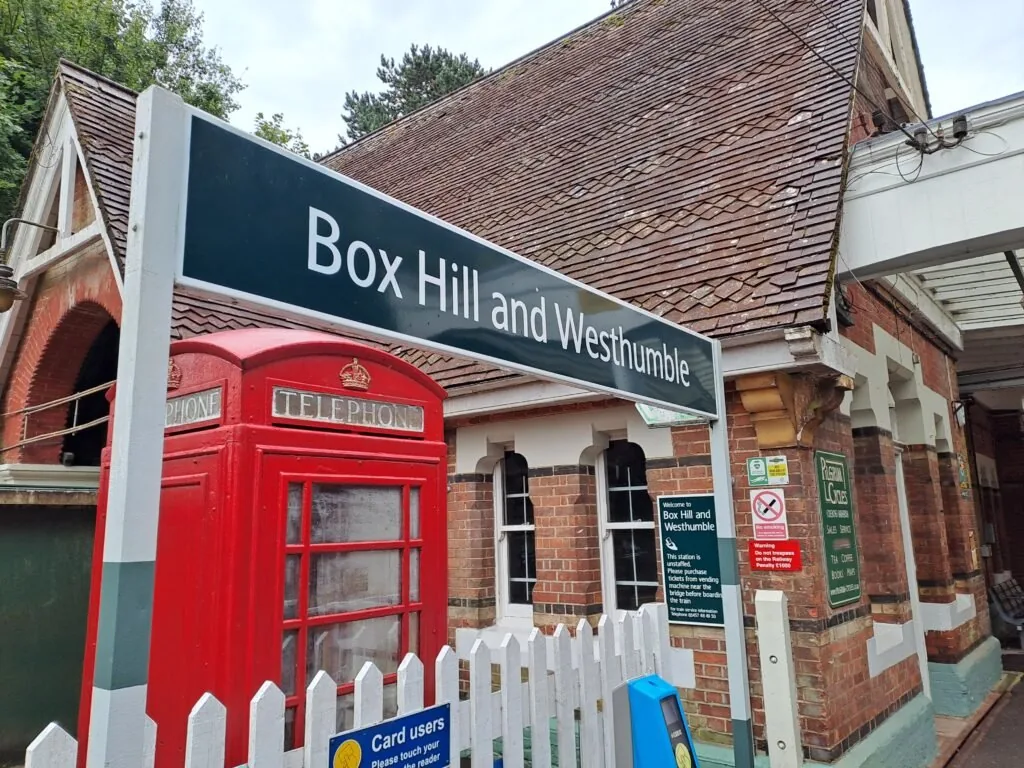 Start of the Dorking to Merstham section of the North Downs Way